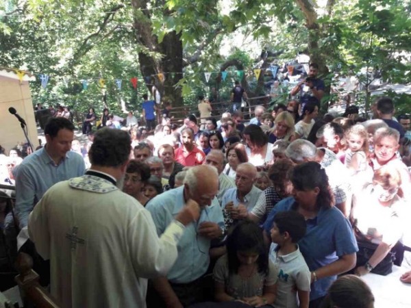 ΚΑΜΠΙΑ ΔΙΡΦΥΩΝ: Με λαμπρότητα η πανήγυρη της Αγίας Κυριακής με την παρουσία του Μητροπολίτη κ. Χρυσόστομου