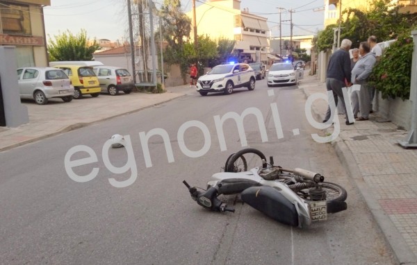 ΣΟΚ! Θανατηφόρο τροχαίο στην οδό Ληλαντίων στη Χαλκίδα (VIDEO)