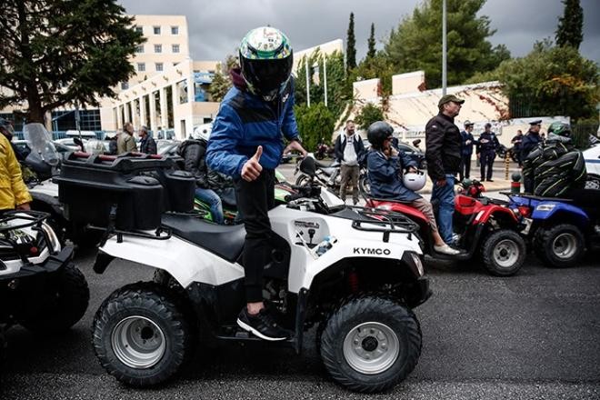 Τέλος οι γουρούνες από τους δρόμους!