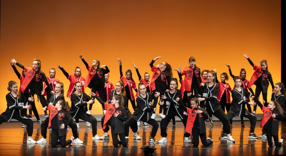 ΣΧΟΛΗ ΧΟΡΟΥ ΥΦΑΝΤΗ: Ακόμη μία χρονιά τελείωσε γεμάτη επιτυχίες και διακρίσεις!