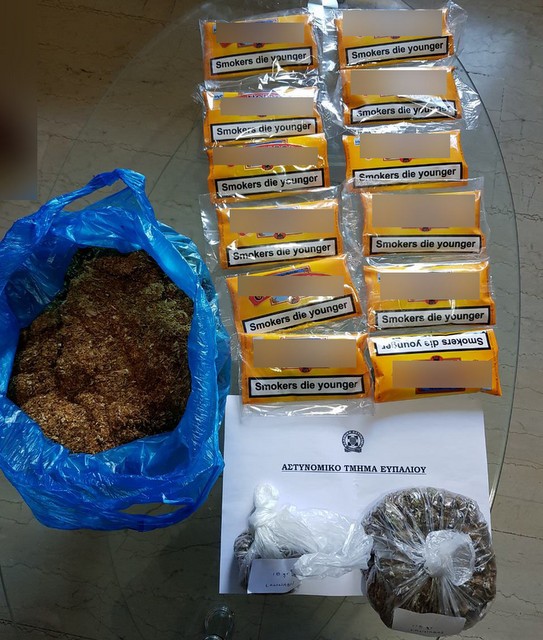 Συνελήφθη 58χρονος με χασίς και λαθραίο καπνό