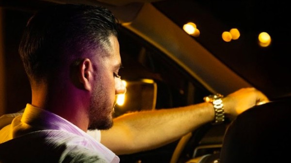 Αδειο κρεβάτι: Αυτό το τραγούδι δεν γίνεται να το ακούσεις μόνο μια φορά (VIDEO)