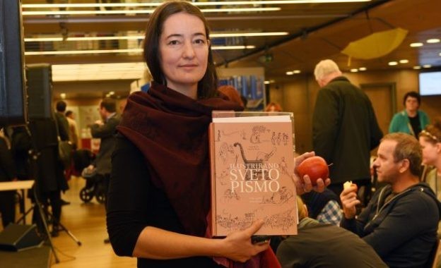 Αυτή είναι η άτυχη 47χρονη που σκοτώθηκε από την πτώση βράχου στην Κρήτη (Video)