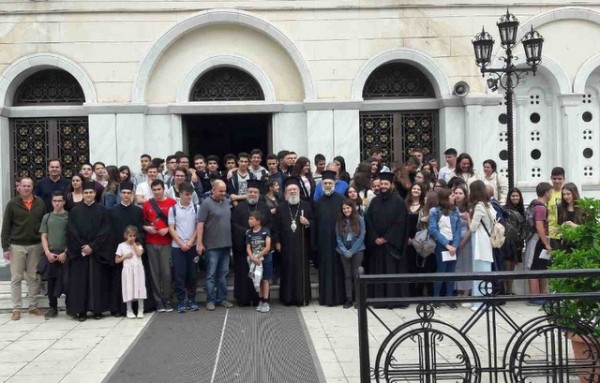 Μαθητές από την Ριζάρειο Εκκλησιαστική Σχολή στο προσκύνημα του Οσίου Ιωάννη Ρώσου
