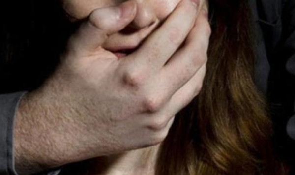 20χρονη κατήγγειλε απόπειρα βιασμού από οδηγό ταξί