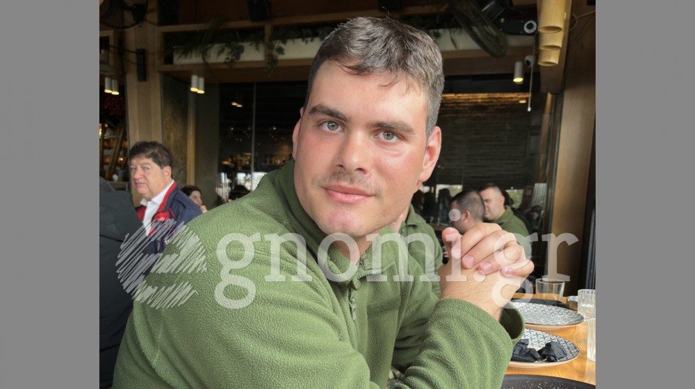 Ο Νίκος υπηρετεί τη ...μαμά πατρίδα!