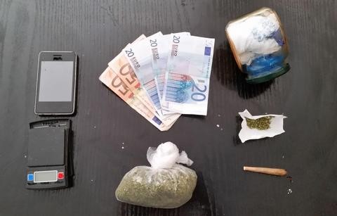Συνελήφθη 35χρονος στη Χαλκίδα για κατοχή και διακίνηση ναρκωτικών