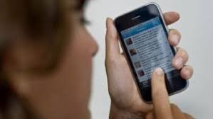 Ξυλοφόρτωσαν 20χρονο για ένα κινητό