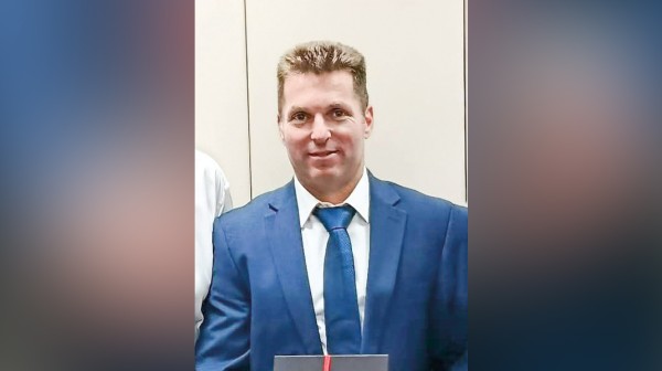 ΚΩΣΤΑΣ ΝΙΚΑΣ: Ο καπετάνιος από τα Νέα Στύρα που κάνει …ζογκλερικά στη θάλασσα