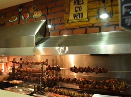 ΣΤΕΡΕΑ ΕΛΛΑΔΑ: Πρόστιμα 5000 ευρώ σε δύο ιδιοκτήτες ψησταριών και 16 πρόστιμα των 300 ευρώ σε πελάτες