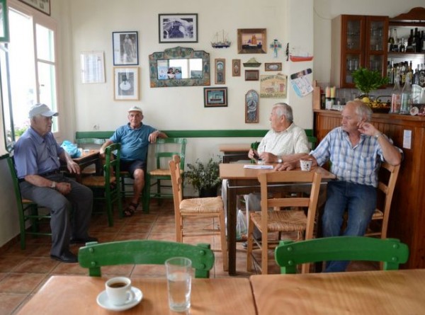 ΚΟΡΩΝΟΪΟΣ- ΣΤΕΡΕΑ ΕΛΛΑΔΑ: Πρόστιμο 5000 ευρώ σε ιδιοκτήτη καφενείου και 300 ευρώ σε τρεις πελάτες