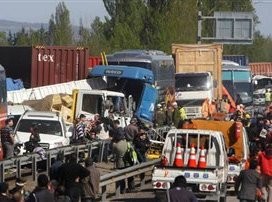 Επτά νεκροί και 51 τραυματίες! (video)