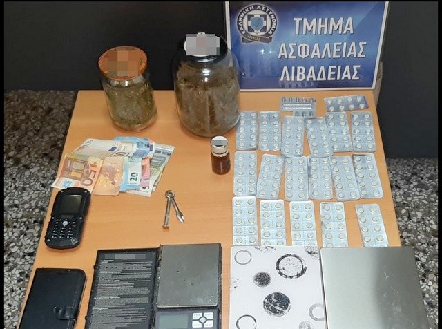 Συνελήφθη Έλληνας στη Λιβαδειά για κατοχή και διακίνηση ναρκωτικών