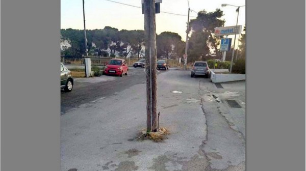 ΑΛΙΒΕΡΙ: Επικίνδυνος στύλος της ΔΕΗ ...φυτεμένος στη μέση του δρόμου