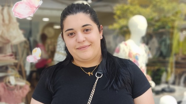 ΧΑΛΚΙΔΑ: Η Χρύσα προτιμάει το Αιγαίο για να κάνει τα μπάνια της