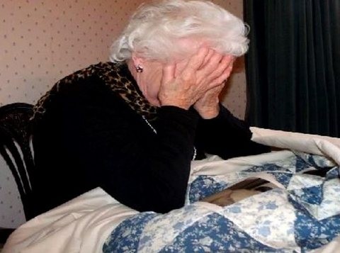 Εξαπάτησαν 77χρονη δύο απατεώνες και της πήραν 200 ευρώ