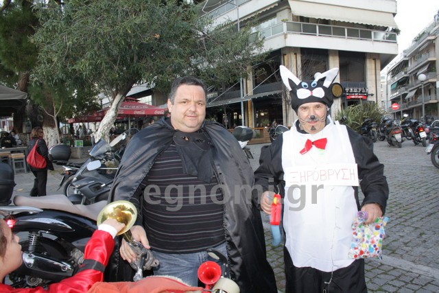 Ο Ζορό παρέα με τον γατούλη