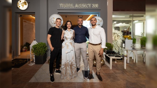TRAVEL AGENCY 360: Λαμπερά εγκαίνια για το νέο ταξιδιωτικό γραφείο στο Βασιλικό