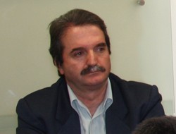 Παραιτήθηκε ο Σκεμπές από Δημοτικός Συμβούλος Κύμης-Αλιβερίου