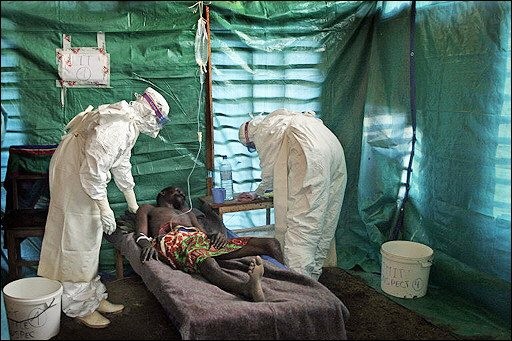 Ελέγχονται δύο άτομα στην Ελλάδα για τον ιό Ebola!