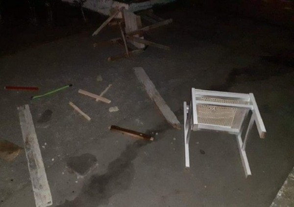 Πέταξαν καδρόνια και σιδερολοστούς σε δομή ασυνόδευτων ανηλίκων