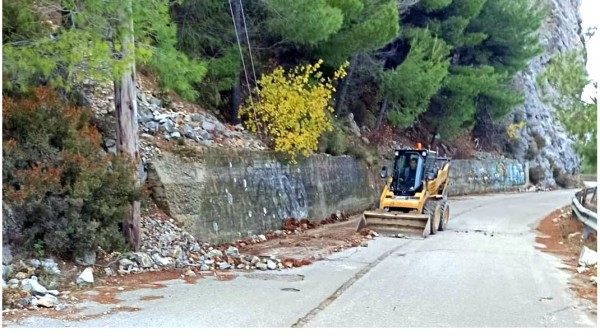 ΒΛΑΧΙΑ ΕΥΒΟΙΑΣ: Η κακή κατάσταση του οδικού δικτύου διώχνει τους τουρίστες από το χωριό