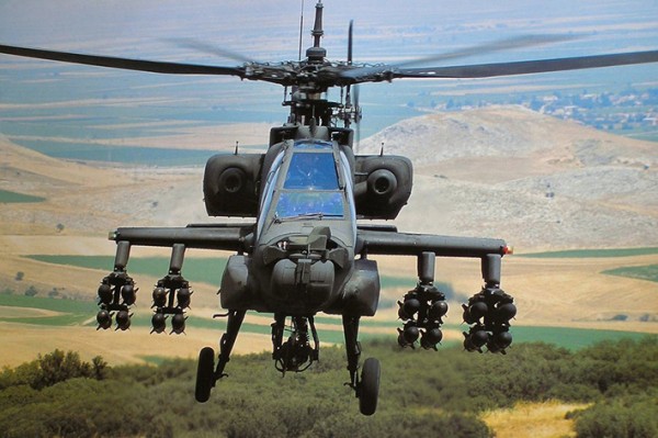ΕΥΒΟΙΑ: Αναγκαστική προσγείωση πολεμικού ελικοπτέρου στην παραλία Γιαννίτσι