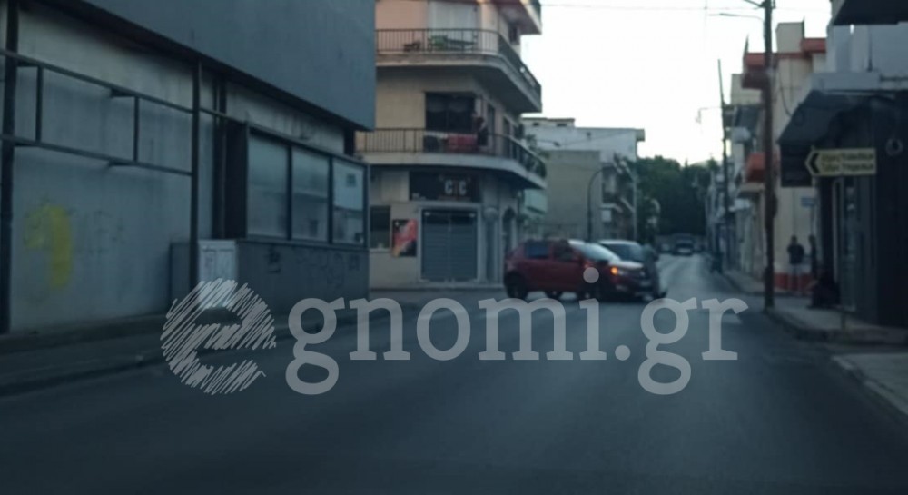 Τροχαίο ατύχημα στη διασταύρωση των οδών Ληλαντίων και Μεγασθένους