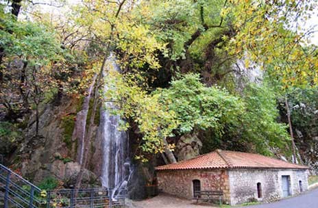 Ο Σύλλογος Κανήθου εκδράμει στην όμορφη Υπάτη Φθιώτιδας