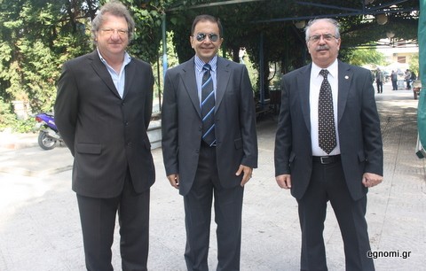 Ευτυχώς που δεν είναι βουλευτές!