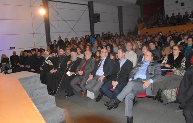 Συγκινήθηκε ο Μητροπολίτης στη συναυλία-αφιέρωμα στον Κωνσταντίνο Καβάφη