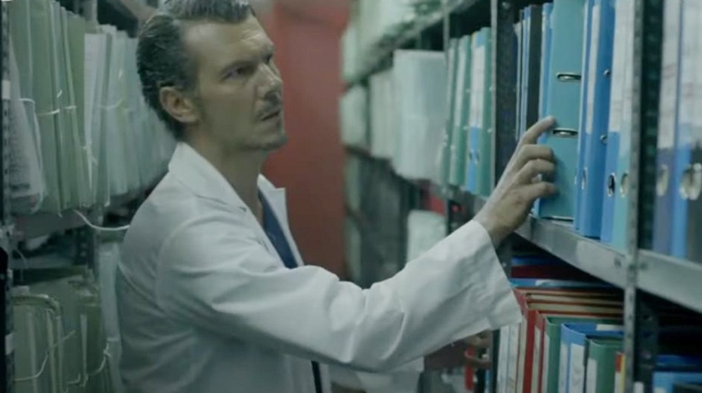 Ο ΓΙΑΤΡΟΣ: Δείτε απόψε (ΤΡΙΤΗ 12 ΝΟΕΜΒΡΙΟΥ)