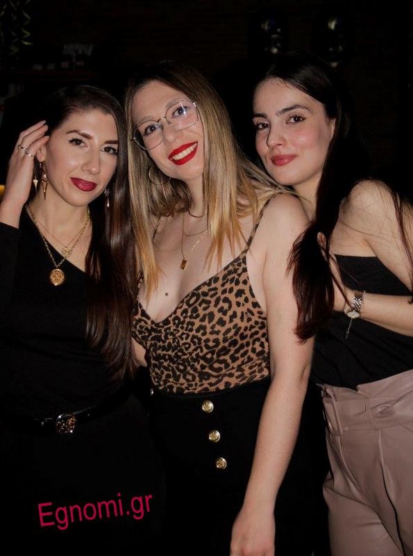 Γνωρίστηκαν χάρη στο επάγγελμά τους και περνούν τέλεια μαζί!
