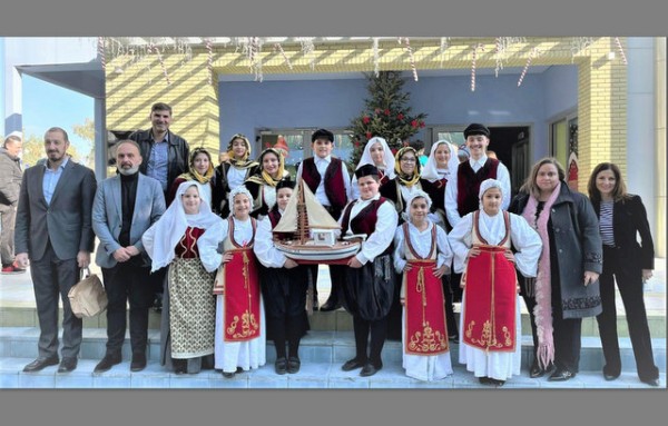 Παιδιά από την Ερέτρια πρόσφεραν χαρά στα παιδιά της Ογκολογικής Μονάδας του Νοσοκομείου Παίδων