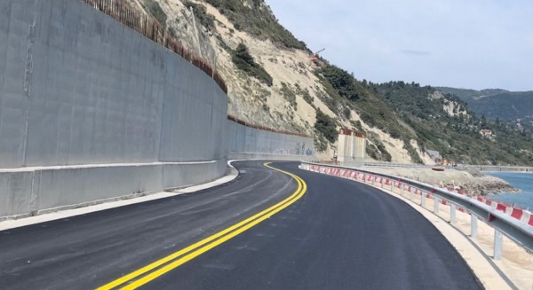 ΚΥΜΗ ΕΥΒΟΙΑΣ: Παραδόθηκε σε κυκλοφορία για την θερινή περίοδο ο δρόμος Στόμιο-Πλατάνα