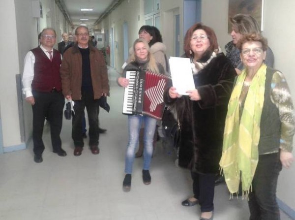Χορωδίες είπαν τα κάλαντα στο Νοσοκομείο Χαλκίδας (pics)