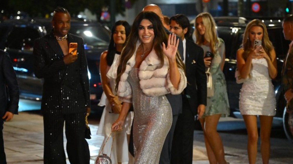 Κίμπερλι Γκίλφοϊλ: Το πριβέ πάρτι στον Αργυρό - Ποιοι πολιτικοί και επιχειρηματίες ήταν καλεσμένοι (VIDEO)