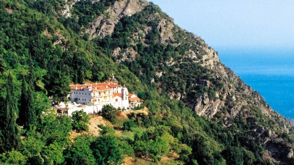 ΗΛΙΑ ΑΙΔΗΨΟΥ: Πανηγυρίζει το ιστορικό μοναστήρι του Αγίου Γεωργίου