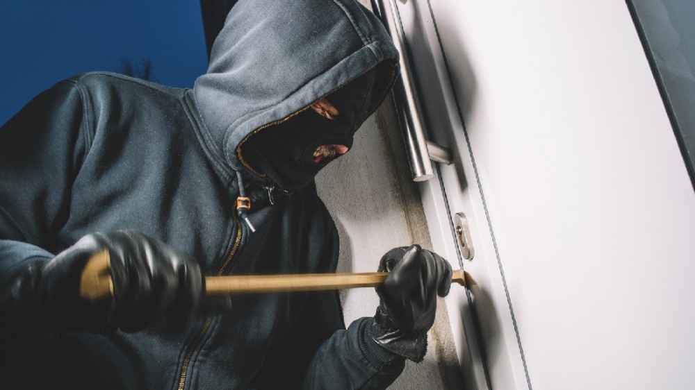 ΔΗΜΟΣ ΔΙΡΦΥΩΝ- ΜΕΣΣΑΠΙΩΝ: Δύο Έλληνες διέπραξαν 7 κλοπές από σπίτια με λεία αξίας 34.000 ευρώ