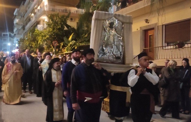 ΧΑΛΚΙΔΑ: Λαμπρή λιτανεία της εικόνας των Ταξιαρχών από την Μικρά Ασία