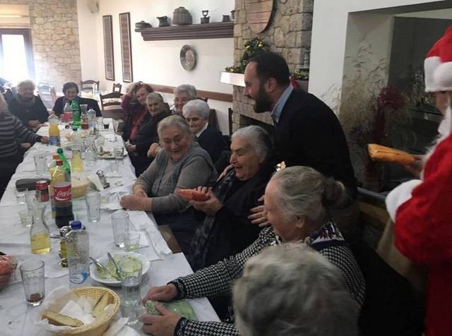 Γεύμα αγάπης στη Σκύρο για οικονομικά ασθενείς