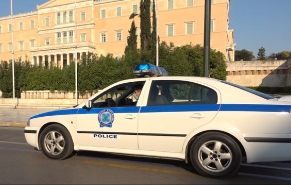 ΑΠΑΓΟΡΕΥΣΗ ΚΥΚΛΟΦΟΡΙΑΣ: Το νέο ηχητικό μήνυμα που θα μεταδίδεται από τα περιπολικά της ΕΛ.ΑΣ. (VIDEO)