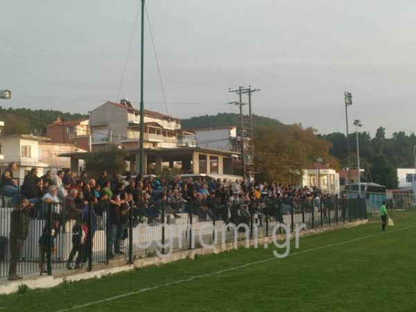 ΑΝΑΓΕΝΝΗΣΗ ΜΑΝΤΟΥΔΙΟΥ-ΕΛΛΗΣΠΟΝΤΟΣ 5-0: Ο κόσμος χάρηκε τα πέντε γκολ!