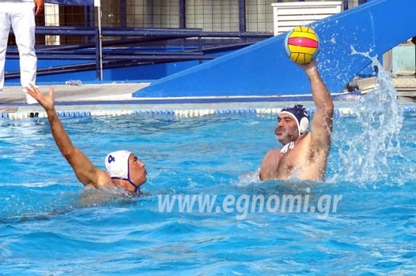 ΝΟ ΧΑΛΚΙΔΑΣ-ΝΟ ΑΛΙΒΕΡΙΟΥ ΠΟΛΟ: Εικόνες από την μεταξύ τους μάχη μετά από 41 χρόνια