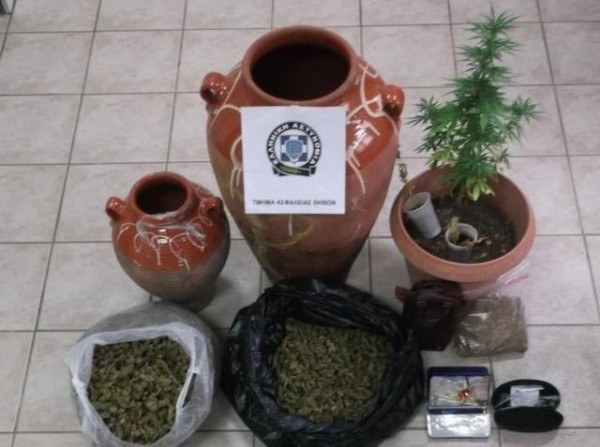 Για οργανωμένη διακίνηση ναρκωτικών συνελήφθησαν τρεις Έλληνες