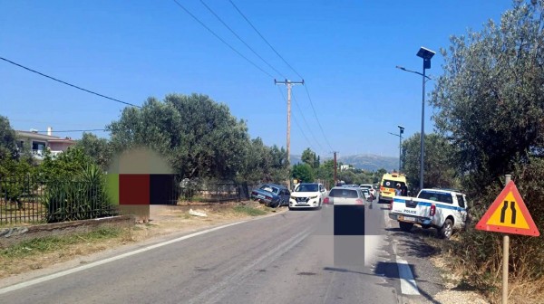 ΜΑΓΟΥΛΑ ΕΡΕΤΡΙΑΣ: Αυτοκίνητο βγήκε από τον δρόμο και έπεσε πάνω σε μάντρα