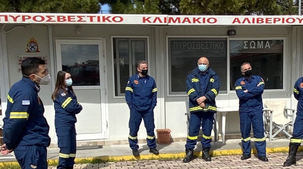 ΠΥΡΟΣΒΕΣΤΙΚΟ ΚΛΙΜΑΚΙΟ ΑΛΙΒΕΡΙΟΥ: Παραμένει απαξιωμένο σε κοντέινερ