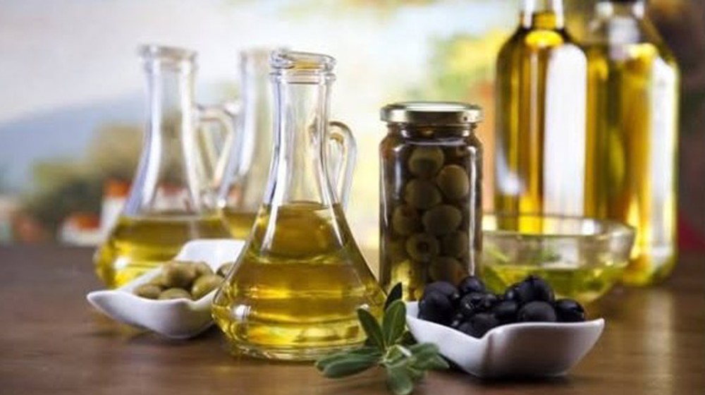 ΜΕΓΑΛΗ ΕΒΔΟΜΑΔΑ: Το ... παράδοξο της νηστείας με ελιές και χωρίς λάδι (VIDEO)