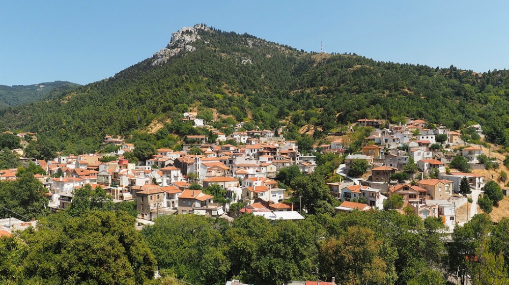 ΣΤΕΝΗ - ΚΑΜΠΙΑ - ΠΑΡΑΛΙΑ ΜΕΤΟΧΙ: Η μικρή Αράχωβα της Εύβοιας και η πανέμορφη παραλία της!