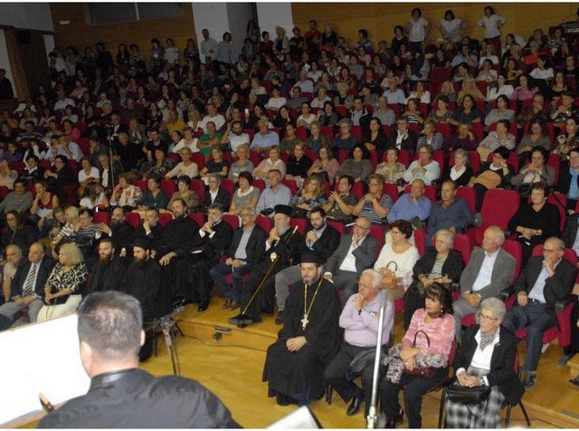 Πλήθος κόσμου στην συναυλία για την Μαρινέλλα στη Χαλκίδα